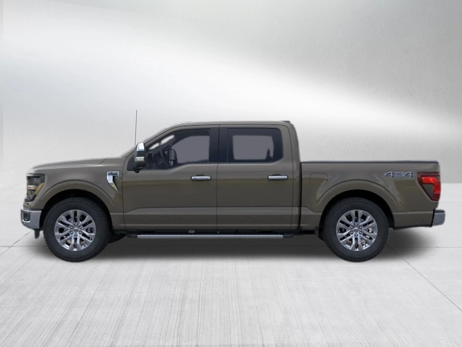 New 2026 Marsh Gray Ford XLT image 3
