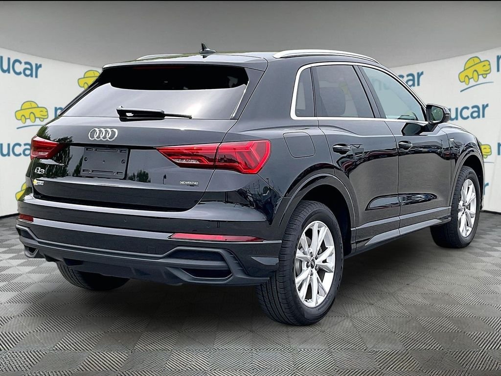 Used 2025 Mythos Black Metallic Audi Premium Plus image 6