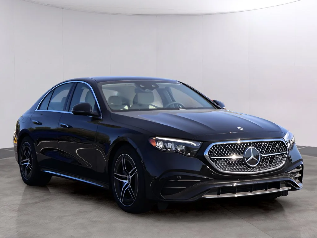 New 2026 Obsidian Black Metallic Mercedes-Benz E 450 image 3