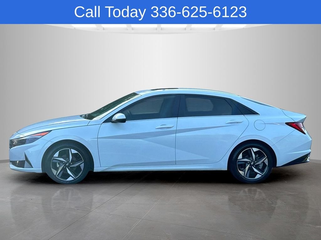Used 2022 Gray Hyundai Limited image 2