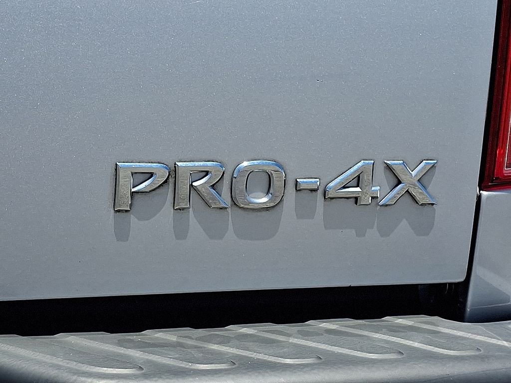 Used 2019 Silver Nissan PRO-4X image 10