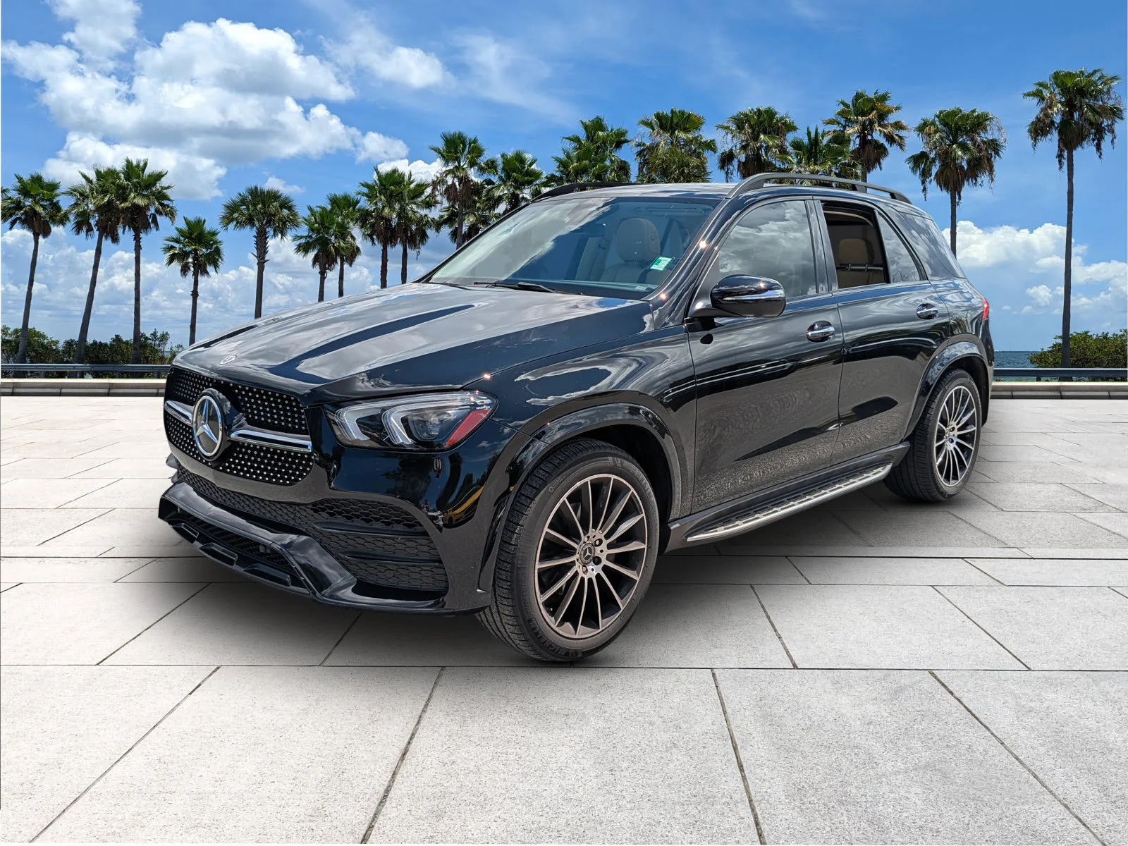 Certified Used 2021 Black Mercedes-Benz GLE 350 image 3