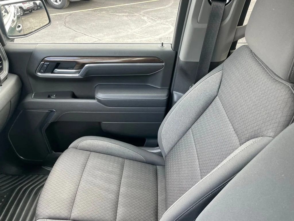Used 2025 Cypress Chevrolet LT image 17