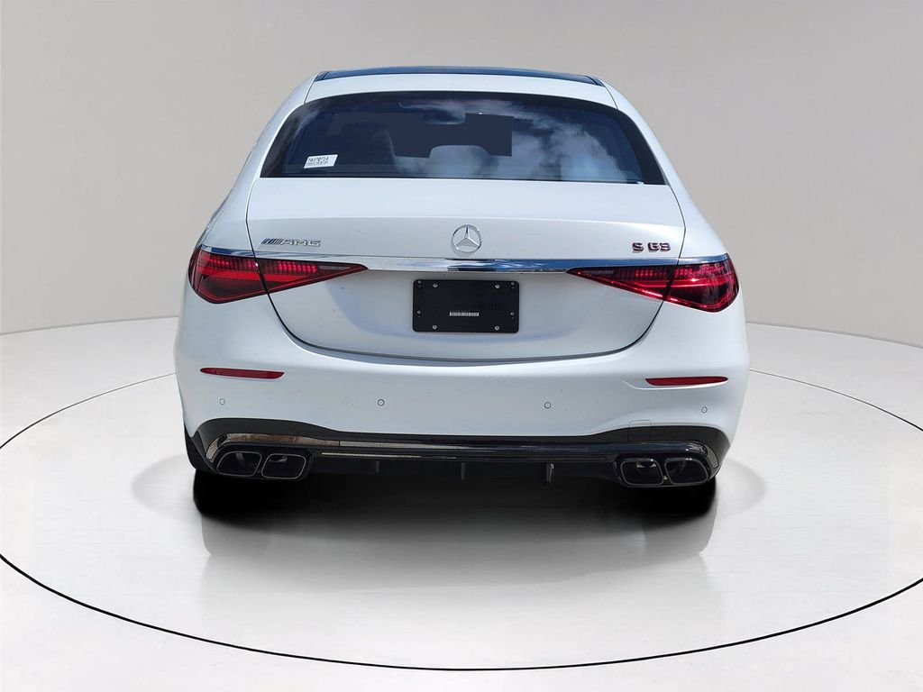 New 2026 MANUFAKTUR Moonlight White Magno Mercedes-Benz AMG® S 63 E 4MATIC® Sedan image 5