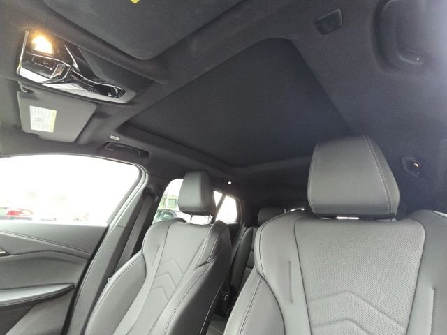 Used 2025 Green BMW xDrive28i image 20