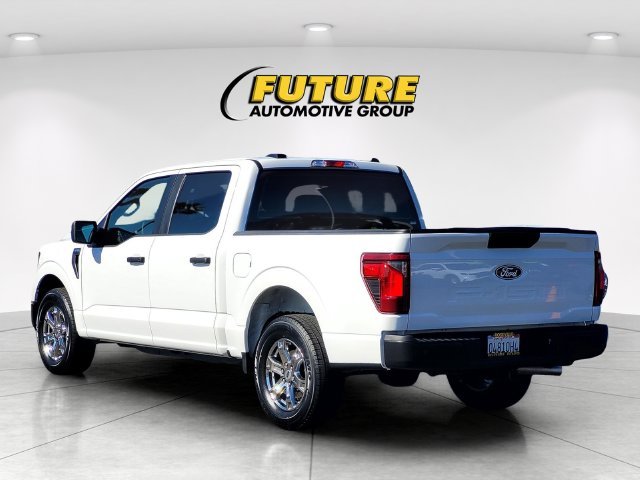 Used 2025 White Ford XL image 6