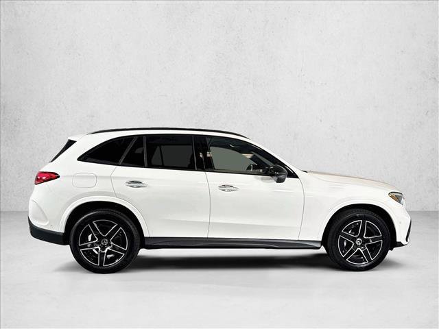 New 2026 Polar White Mercedes-Benz GLC 300 image 33