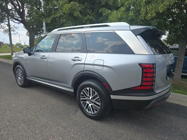 Used 2026 Silver Hyundai SEL Convenience image 5