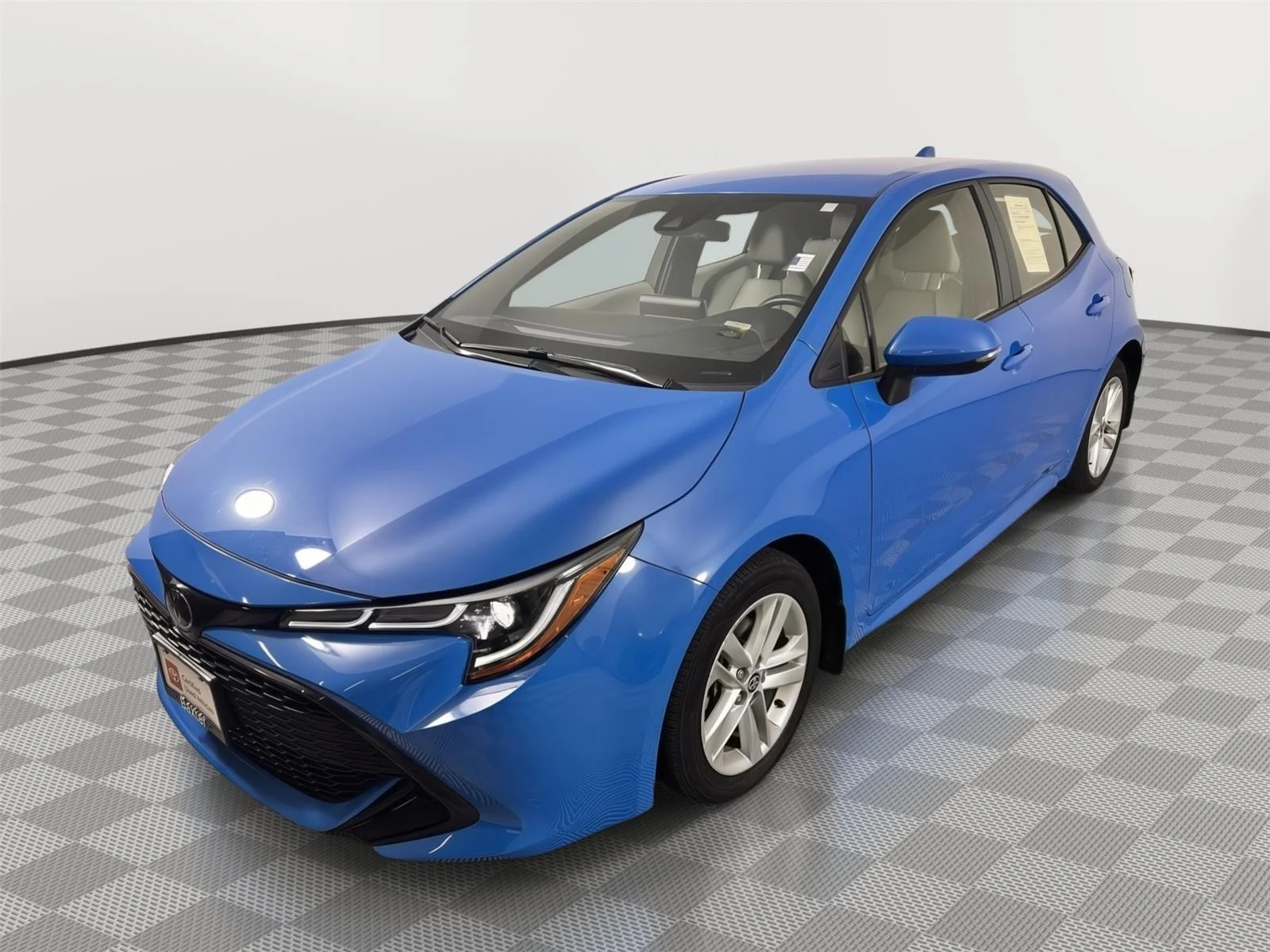Used 2019 Blue Flame Toyota SE image 1