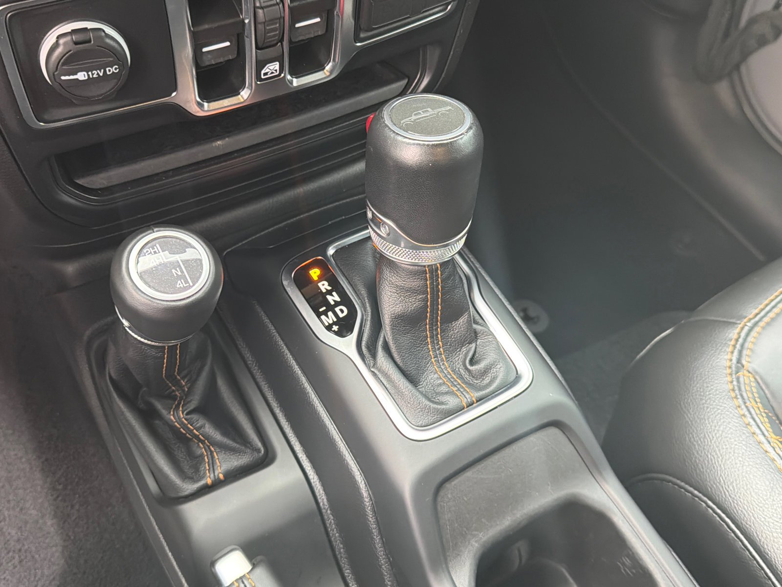 Used 2023 Sting-Gray Clearcoat Jeep High Altitude image 32