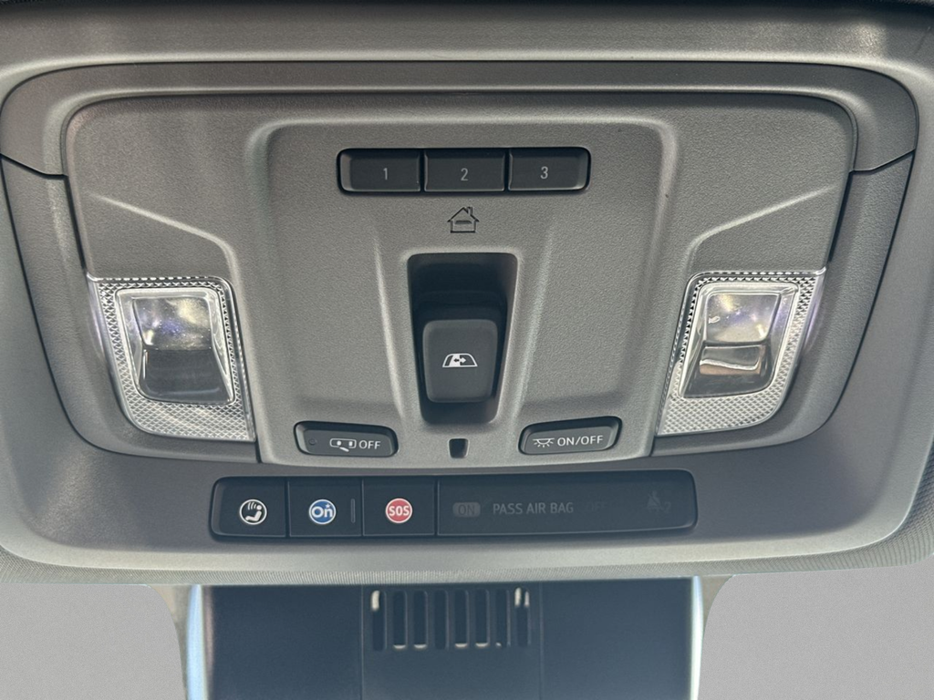 Used 2024 White Chevrolet LT image 40