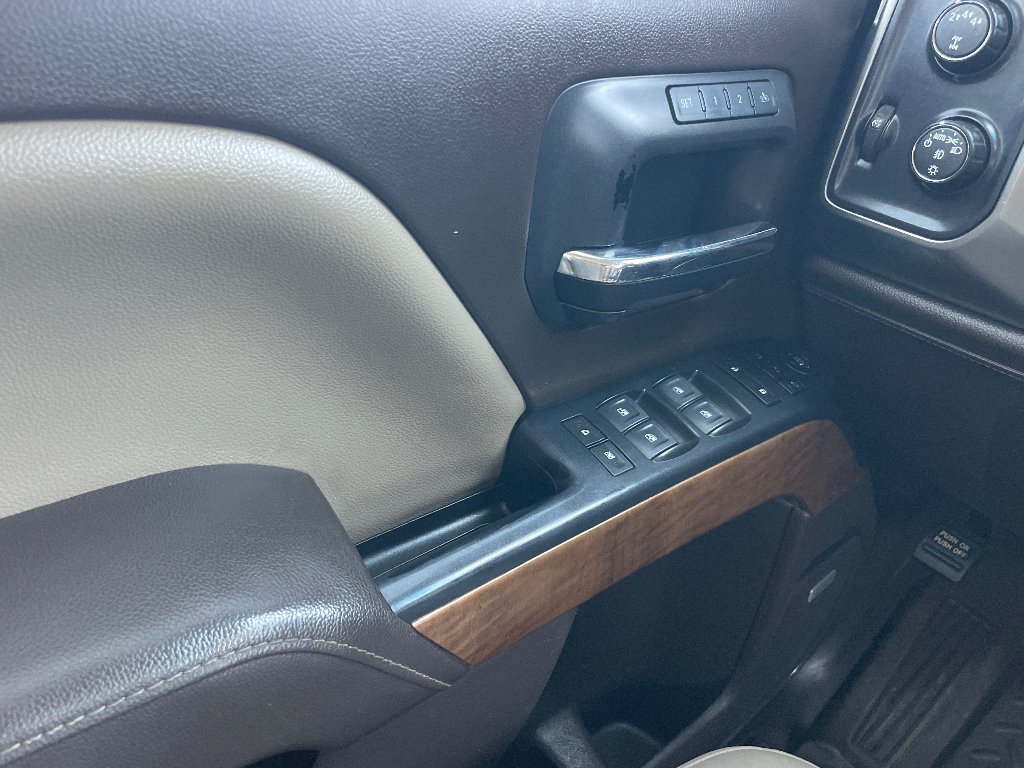 Used 2019 Havana Brown Metallic Chevrolet LTZ image 12