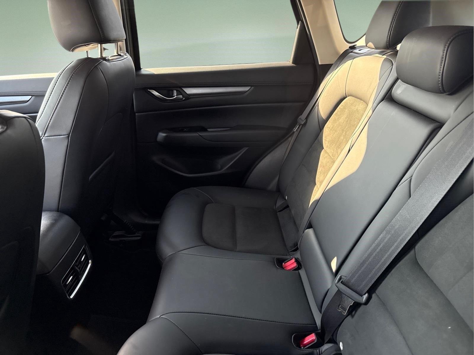 Used 2020 Snowflake White Pearl Mica Mazda Touring image 5