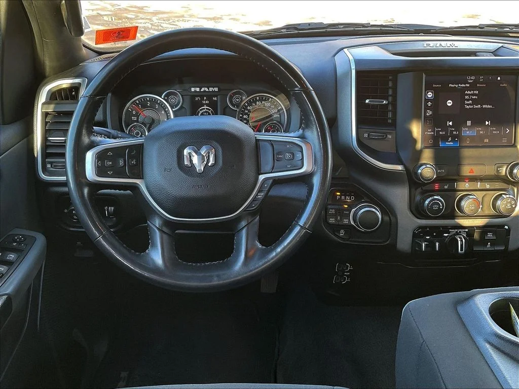 Used 2023 Diamond Black Crystal Pearlcoat Ram Big Horn/Lone Star image 17