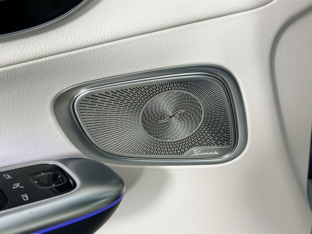 New 2026 Verde Silver Metallic Mercedes-Benz GLC 300 image 19