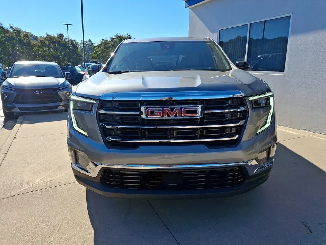 Used 2026 Silver GMC Elevation image 2