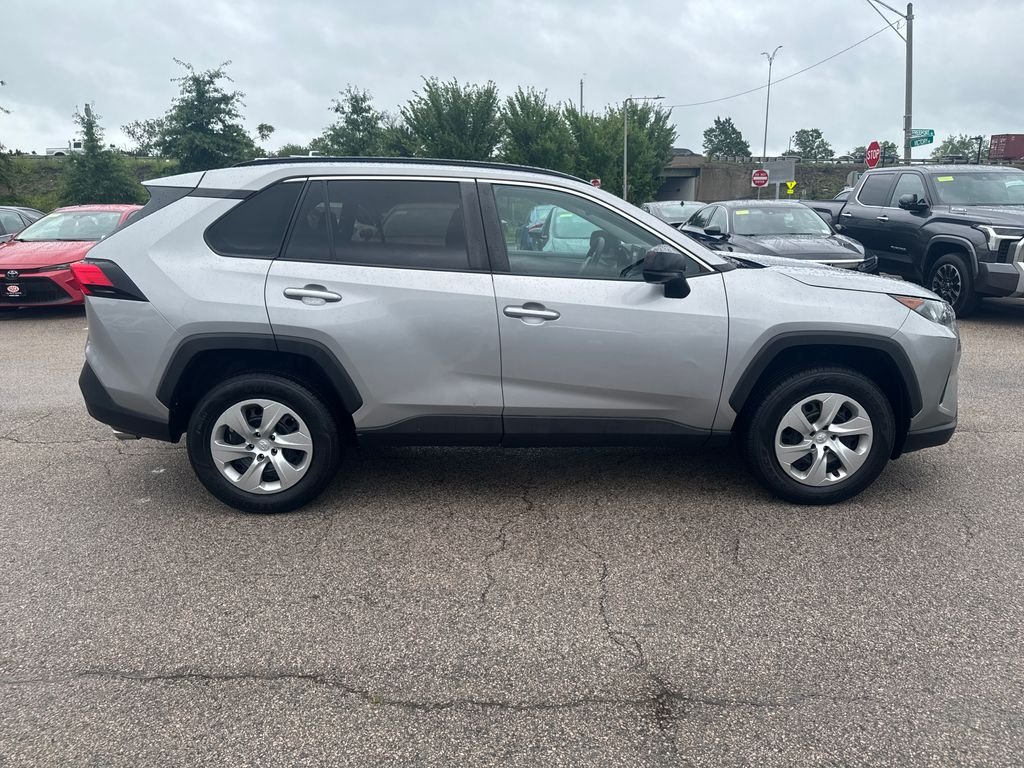 Used 2019 Silver Toyota LE image 9