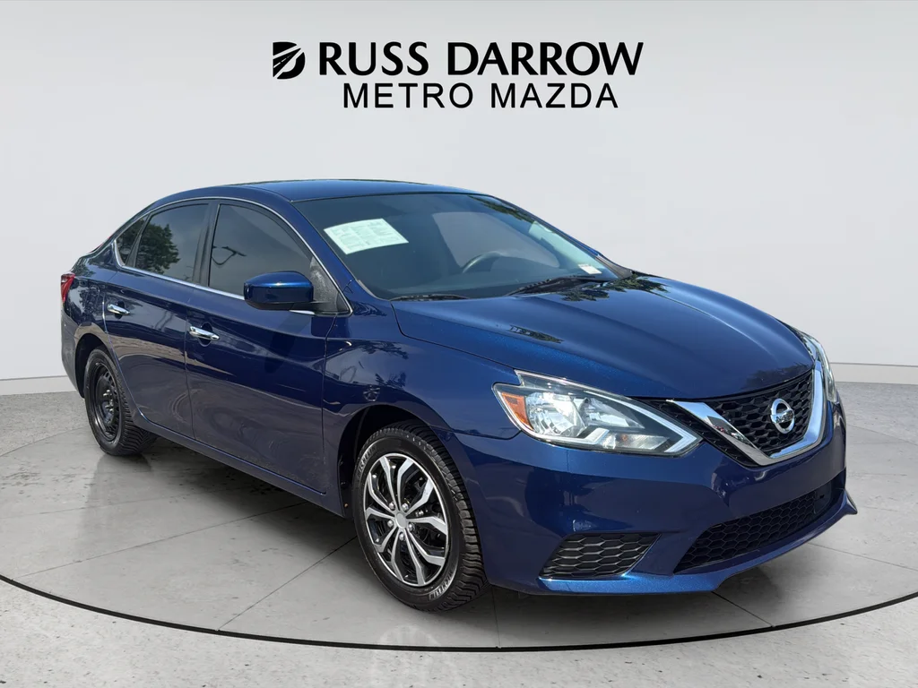 Used 2019 Blue Nissan S image 7