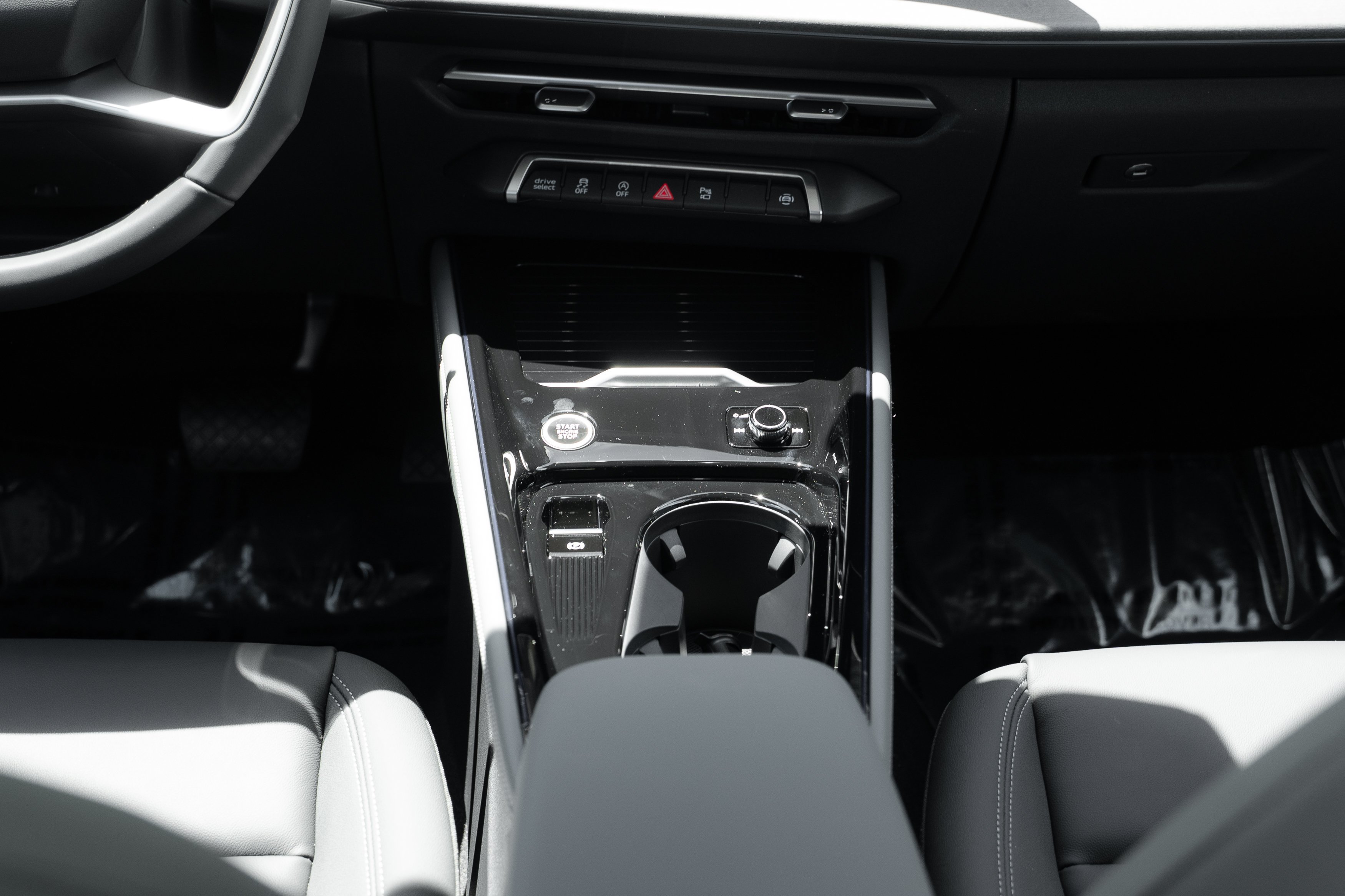 New 2026 Glacier Audi S line image 19