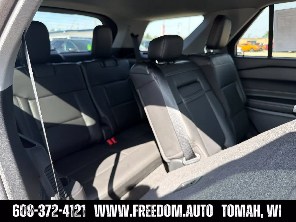 Used 2022 Blue Metallic Ford XLT image 36