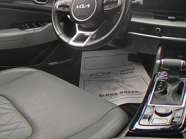Used 2023 Black Kia X-Line image 38