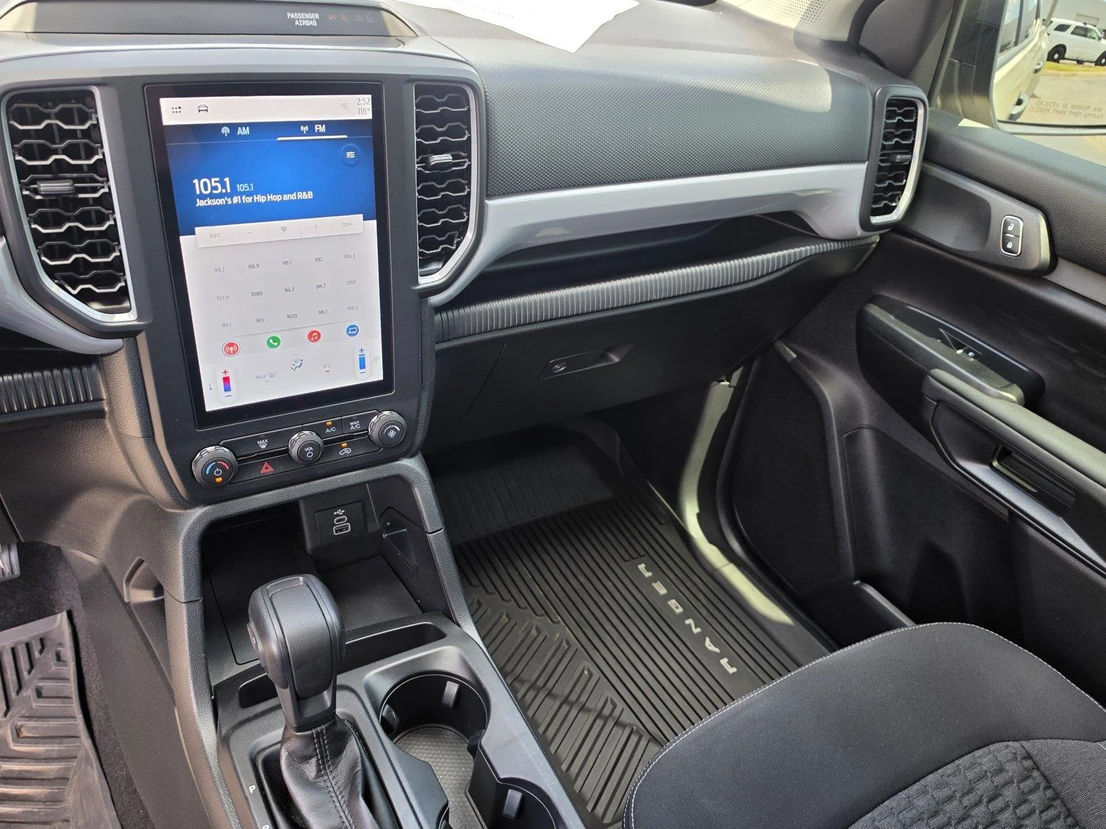 Used 2025 Desert Sand Ford XL image 33
