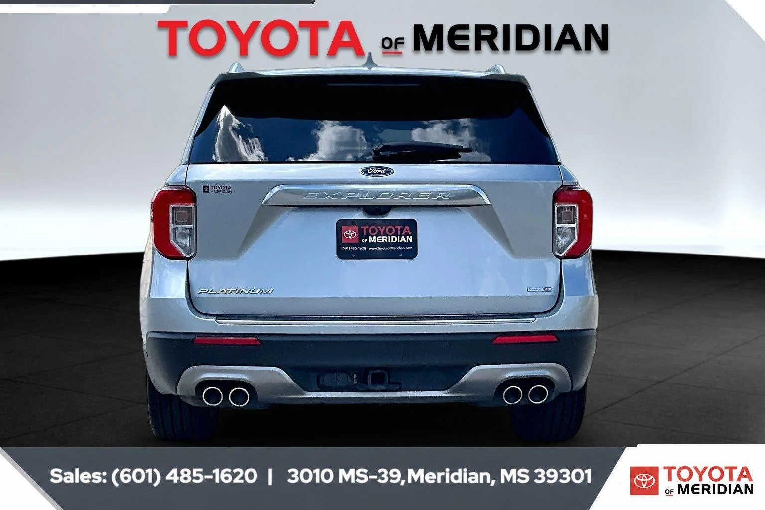 Used 2020 Iconic Silver Ford Platinum image 4