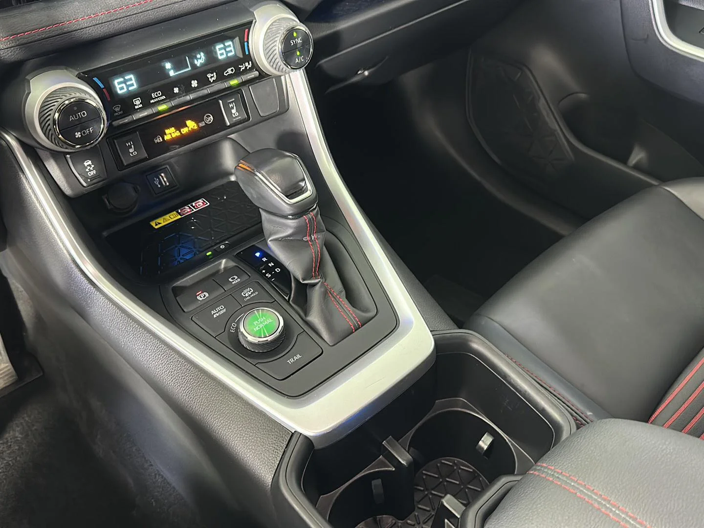 Used 2023 Wind Chill Pearl w/Midnight Black Metallic Roof Toyota XSE image 26