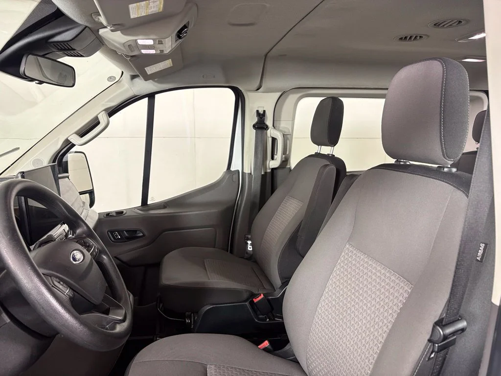 Used 2023 White Ford XLT image 17
