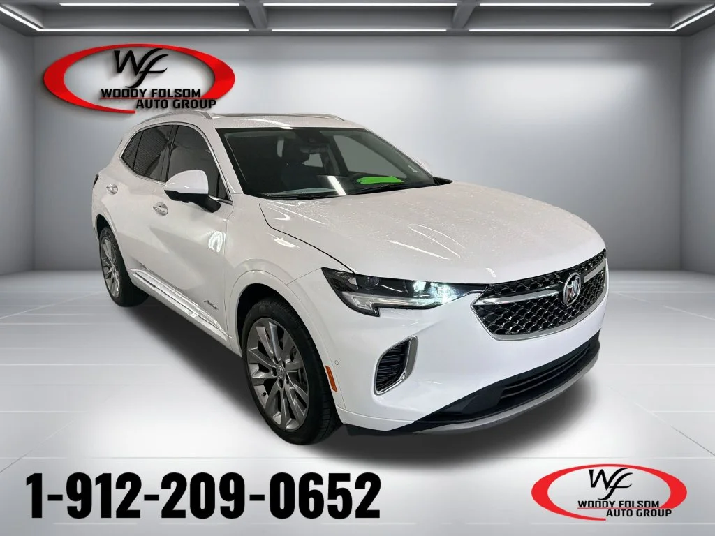 Used 2022 White Buick Avenir image 1