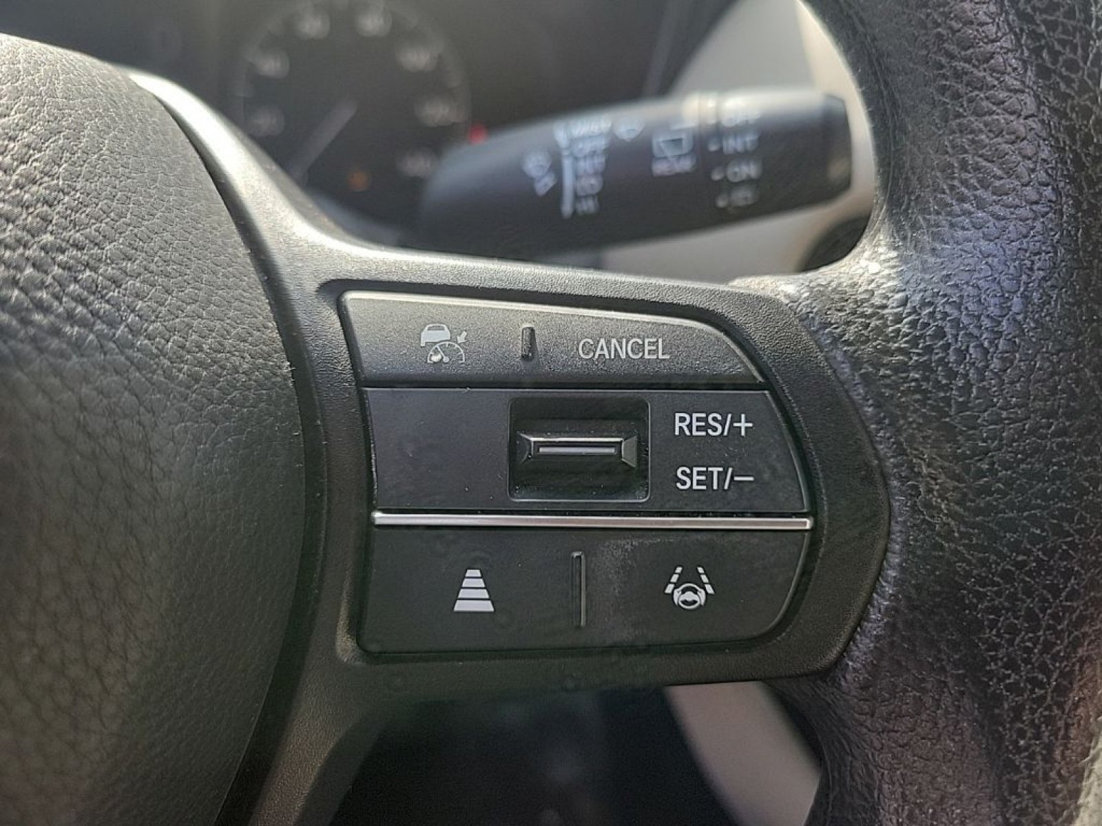 Certified Used 2023 Platinum White Pearl Honda LX image 17