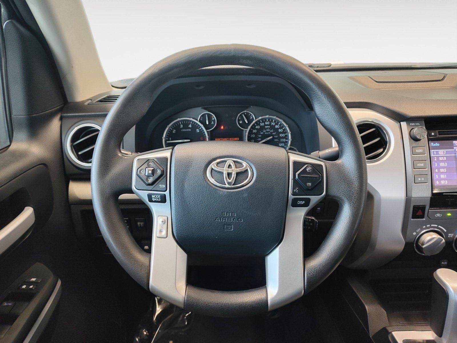 Used 2014 Silver Sky Metallic Toyota SR5 image 14