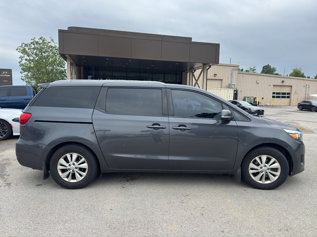 Used 2015 Platinum Graphite Kia LX image 4