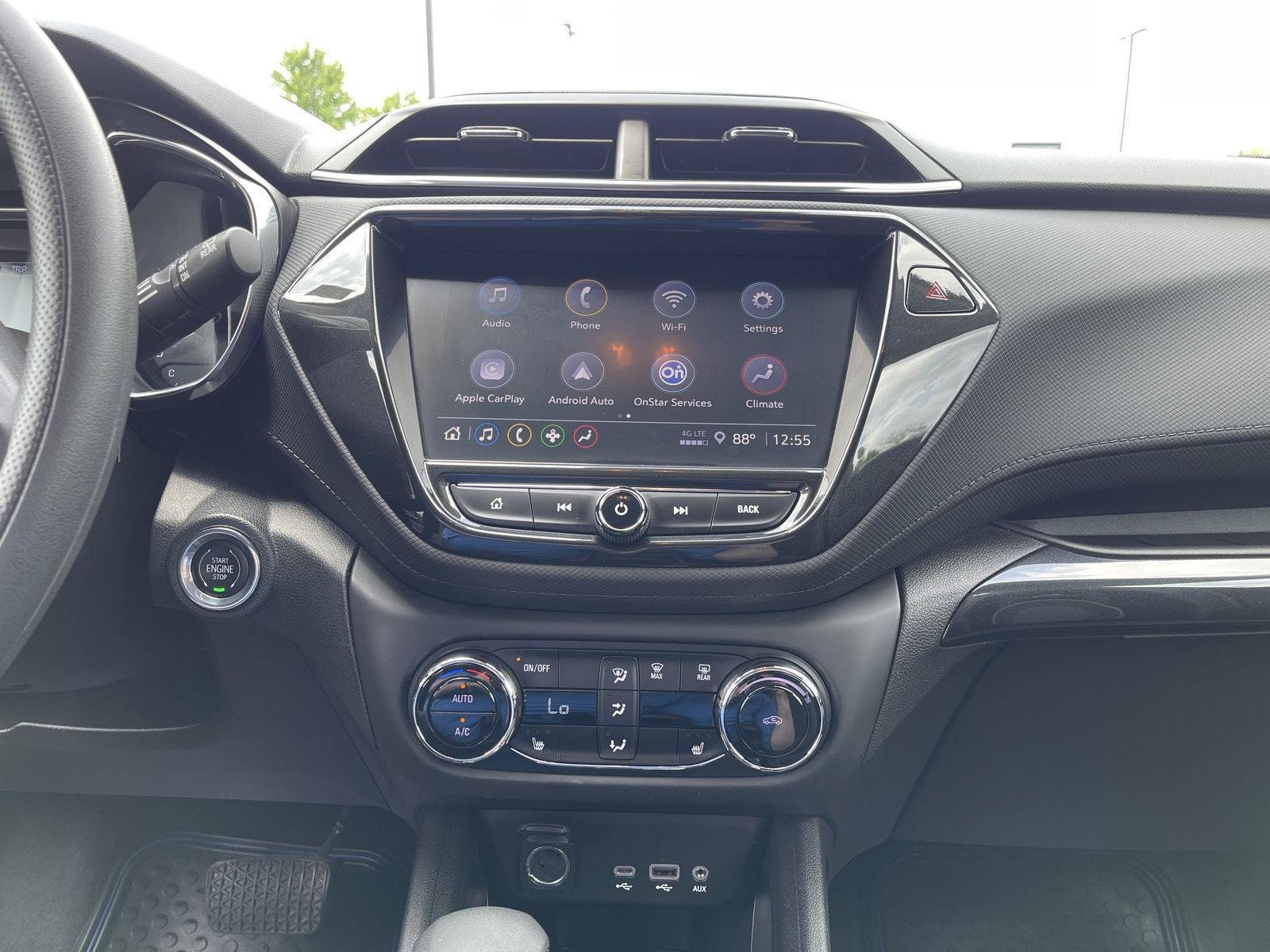 Used 2022 Mosaic Black Metallic Chevrolet LT image 25