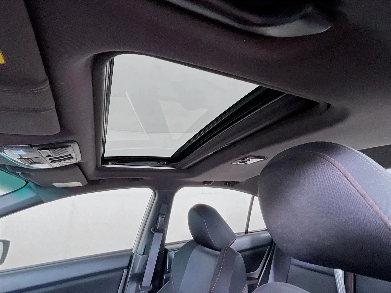Used 2019 Crystal White Pearl Subaru Premium image 25