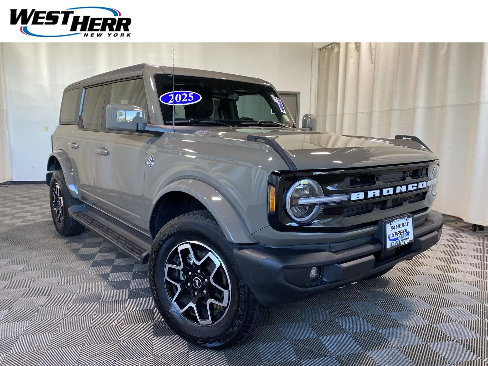 Used 2025 Marsh Gray Ford Outer Banks image 1