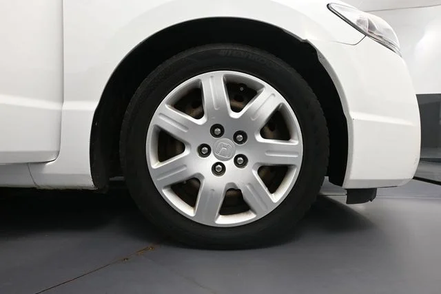 Used 2009 White Honda LX image 14