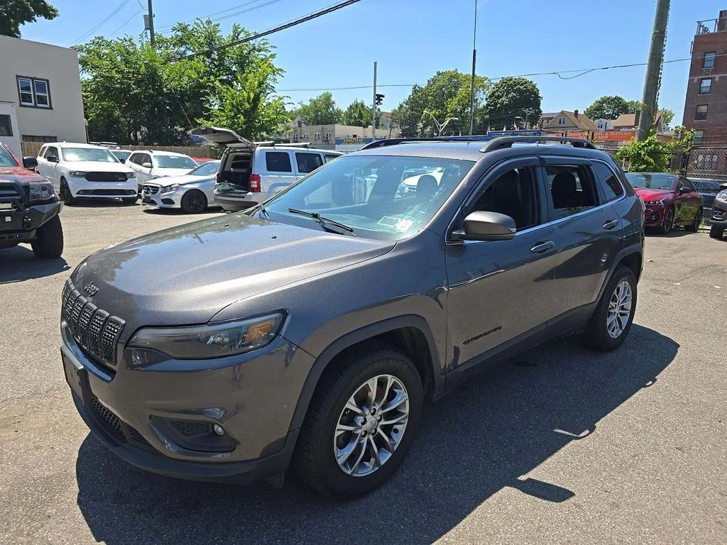Certified Used 2020 Gray Jeep Latitude Plus image 2