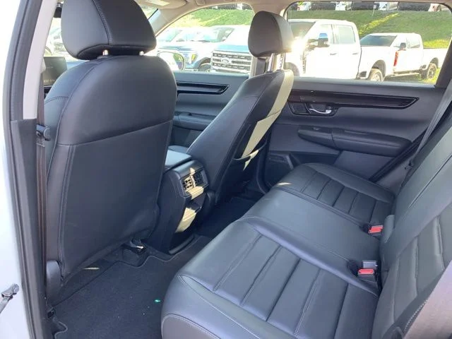 Used 2024  Honda EX-L image 18
