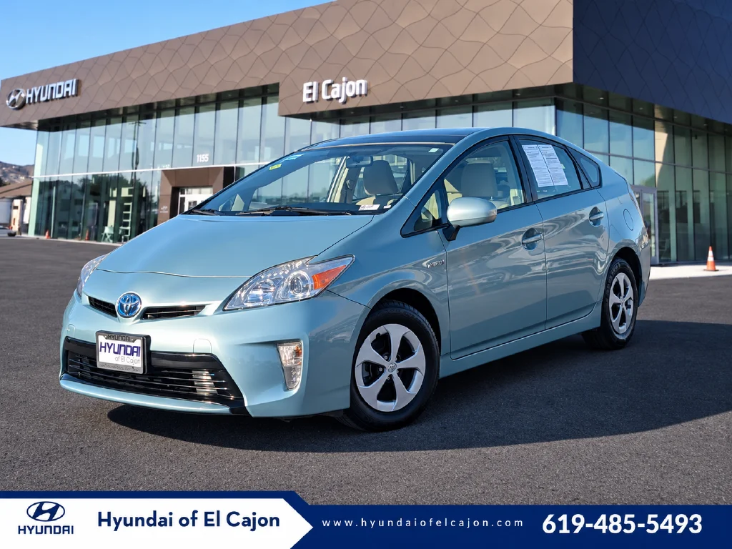 Used 2012 Beige Toyota Three image 1