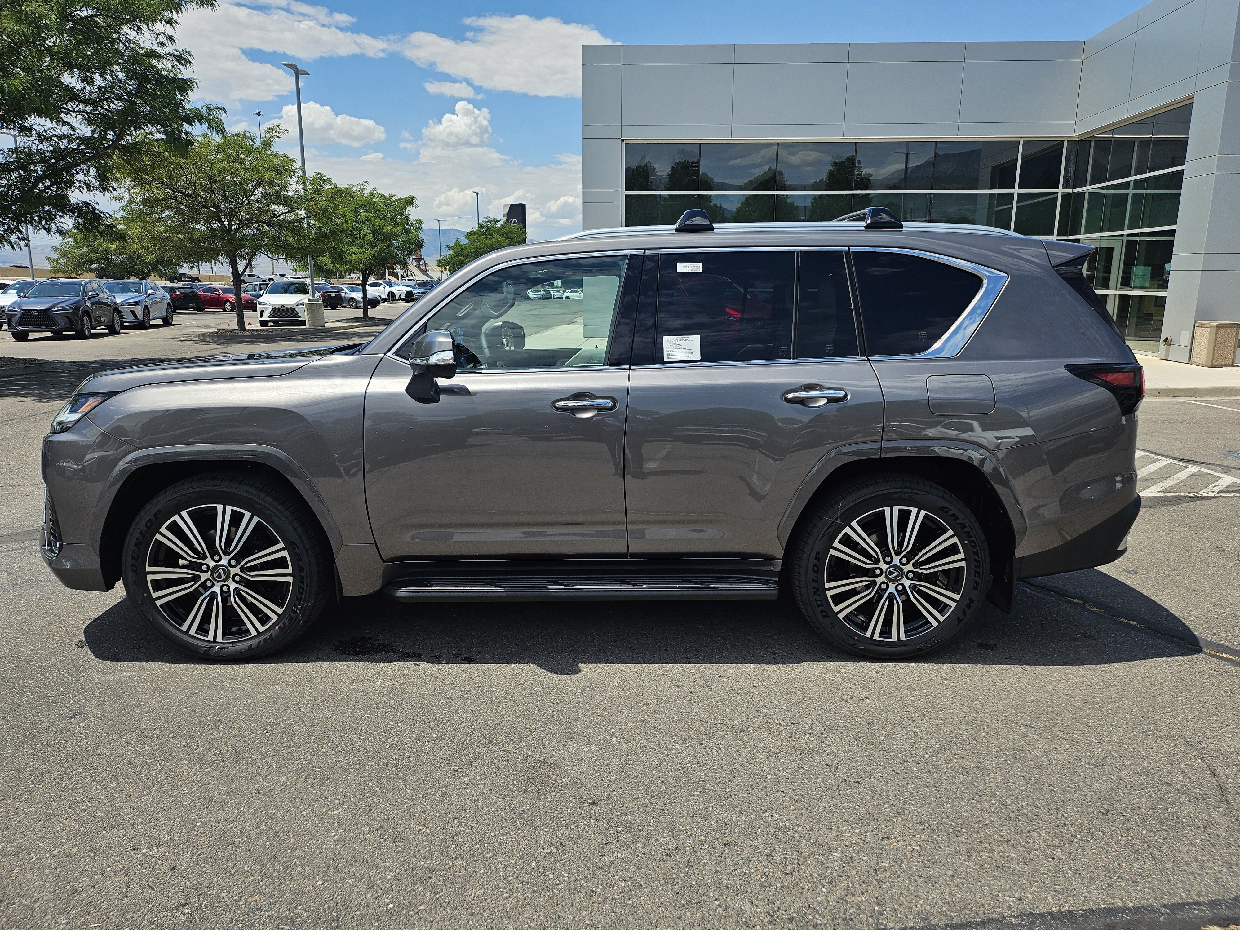 New 2026 Manganese Luster Lexus 600 Luxury image 9