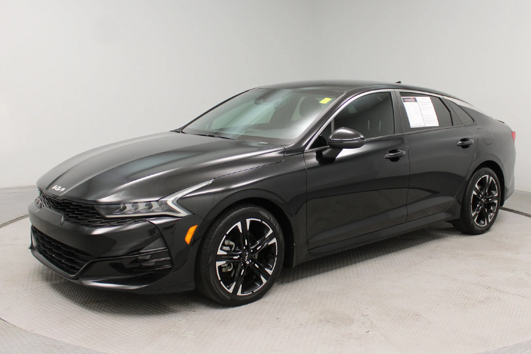 Used 2022 Ebony Black Kia GT-Line Auto FWD image 31