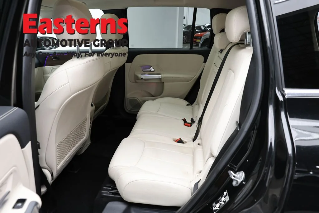 Used 2022 Black Mercedes-Benz GLB 250 image 20