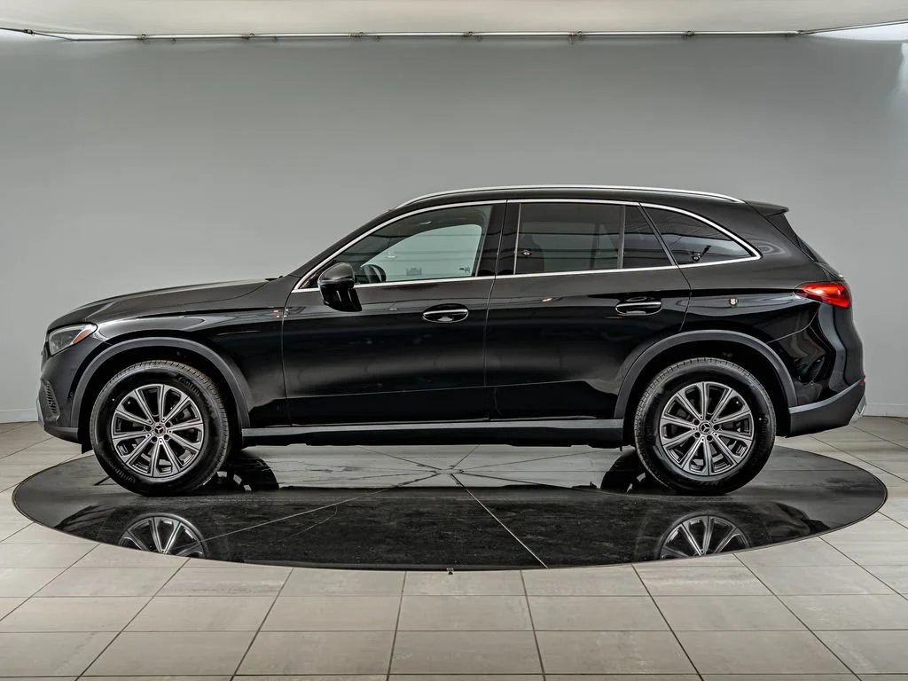 Certified Used 2026 Black Mercedes-Benz GLC 300 image 8