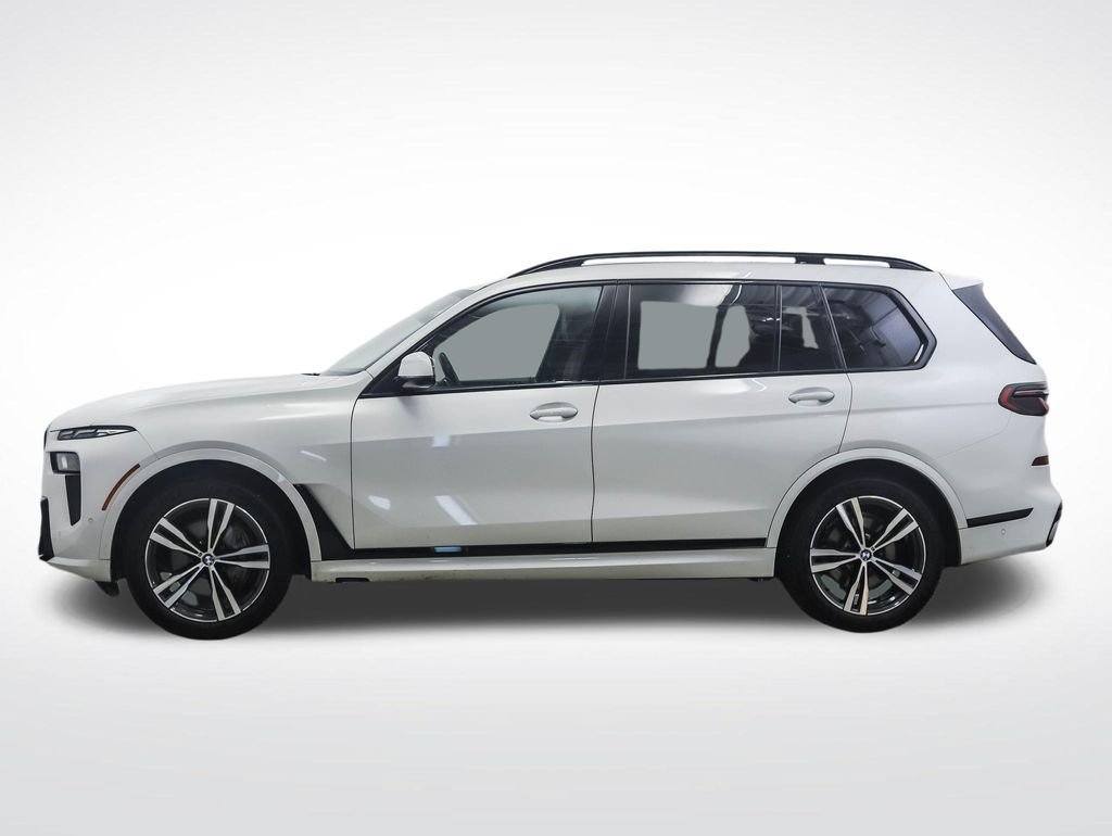 Used 2023 BMW X7 40i with VIN 5UX23EM04P9P20784 for sale in Minneapolis, Minnesota