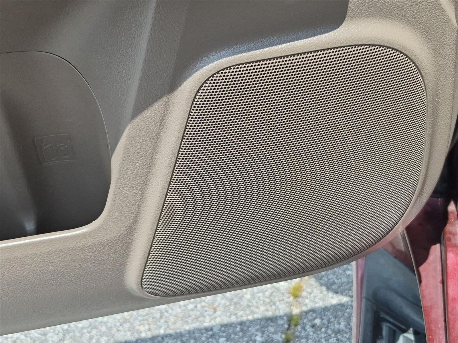 Used 2015 Claret Mica Lexus  image 17