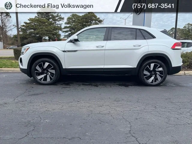 New 2026 White Volkswagen 2.0T SE w/Technology image 5