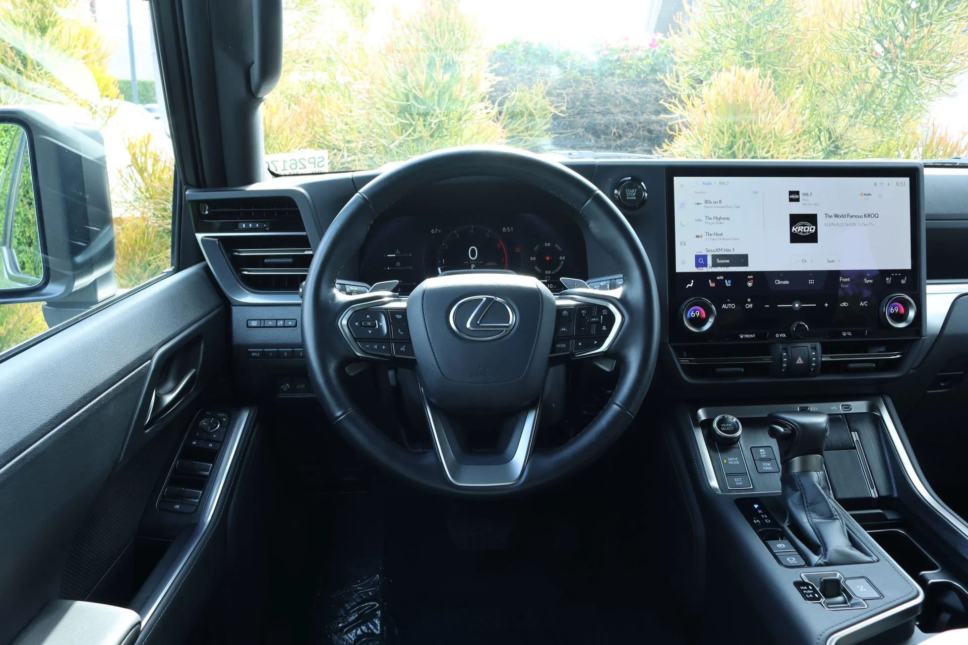 Used 2026 Silver Lexus 550 Premium+ image 8