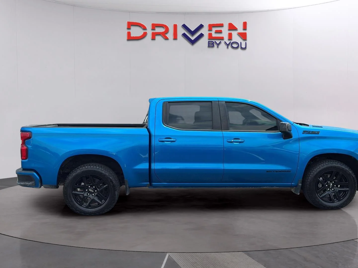 Used 2023 Glacier Blue Metallic Chevrolet RST image 6