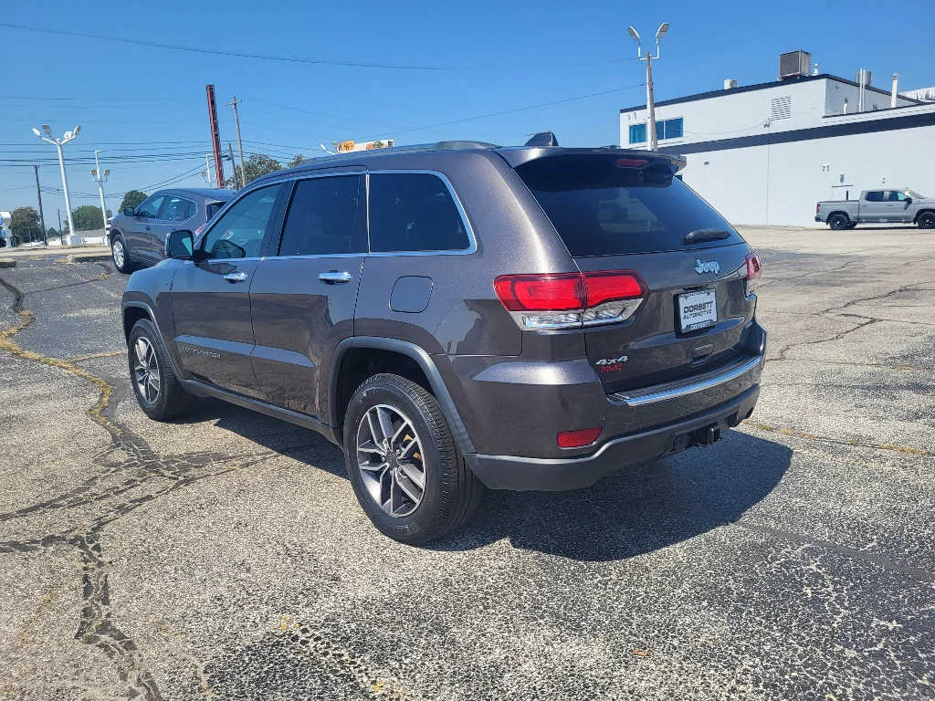 Used 2020 Granite Crystal Metallic Clearcoat Jeep Limited image 8
